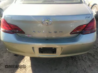 2008 Toyota Avalon XL with VIN 4T1BK36BX8U314798, listed as a IAAI auction lot 40923920 with 128,254 mi miles. Bid and sale history available at carsss.com. Image 16.