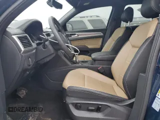 2021 Volkswagen Atlas SE with VIN 1V2JE2CA2MC241535, listed as a Copart auction lot 44203225 with 33,995 mi miles and Salvage title. Bid and sale history available at DreamBid. Image 7.