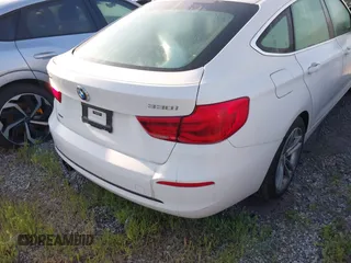 2018 BMW 3 Series 330i xDrive with VIN WBA8Z9C5XJG828406, listed as a IAAI auction lot 41236150 with 36,815 mi miles. Bid and sale history available at carsss.com. Image 16.