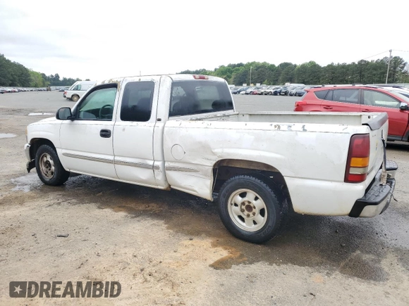2000 GMC New Sierra 1500 SL with VIN 2GTEC19V3Y1311021, listed as a Copart auction lot 50823475 with 279,540 mi miles and Salvage Title. Bid and sale history available at carsss.com. Image 2.