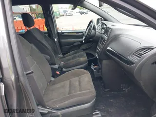 2019 Dodge Grand Caravan SE with VIN 2C4RDGBG4KR502999, listed as a IAAI auction lot 40103732 with 157,823 mi miles. Bid and sale history available at carsss.com. Image 5.