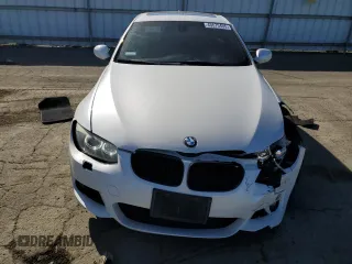 2011 BMW 3 Series 328i z VIN WBAKE5C55BE755050, wystawiony jako Copart lot #45575455 z przebiegiem 148 301 mil mil oraz Szkoda całkowita • Salvage title. Historia ofert i sprzedaży dostępna na DreamBid. Obrazek 5.
