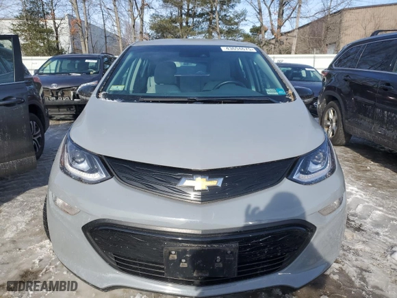 2021 Chevrolet Bolt EV LT with VIN 1G1FY6S09M4101600, listed as a Copart auction lot 43694675 with 25,034 mi miles and Salvage Title. Bid and sale history available at carsss.com. Image 5.