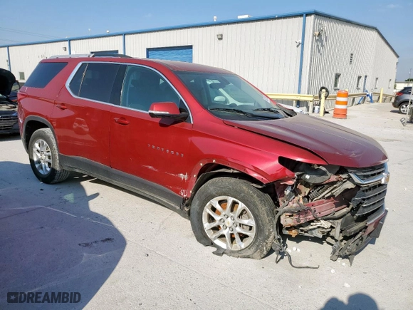 2018 Chevrolet Traverse LT Cloth with VIN 1GNERGKW1JJ108961, listed as a Copart auction lot 53327065 with 118,009 mi miles and Clean Title. Bid and sale history available at carsss.com. Image 4.