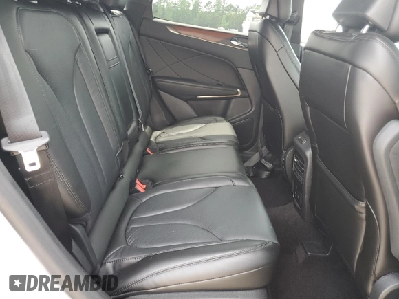 2019 Lincoln MKC Reserve with VIN 5LMCJ3C93KUL12114, listed as a Copart auction lot 54557665 with 7,633 mi miles and Salvage title. Bid and sale history available at DreamBid. Image 11.