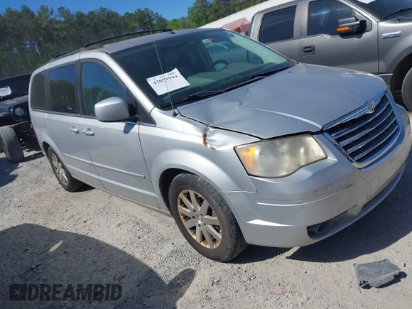 2008 Chrysler Town & Country Touring with VIN 2A8HR54P88R114822, listed as a IAAI auction lot 42051944 with 204,282 mi miles and . Bid and sale history available at DreamBid. Image 1.