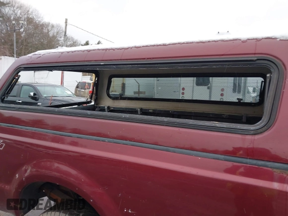 2008 Ford F-250 XL with VIN 1FTNF21568EB47755, listed as a IAAI auction lot 41569897 with 176,682 mi miles and . Bid and sale history available at DreamBid. Image 6.