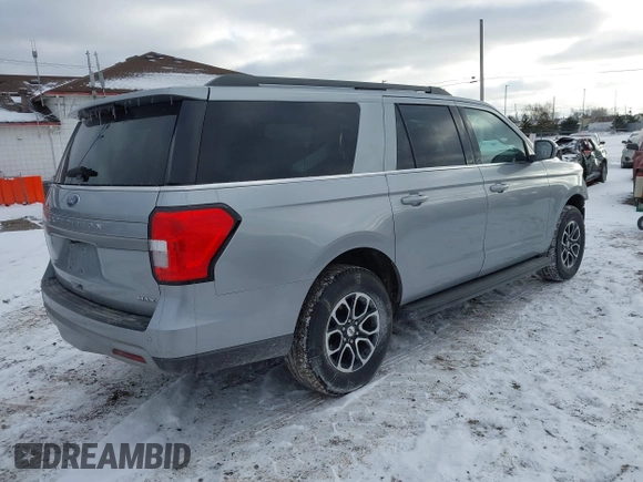 2024 Ford Expedition Max XLT with VIN 1FMJK1J82REA48491, listed as a IAAI auction lot 41272798 with 28,000 mi miles and . Bid and sale history available at DreamBid. Image 4.