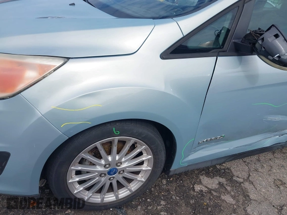 2013 Ford C-Max SE z VIN 1FADP5AU4DL511362, wystawiony jako IAAI lot #42073682 z przebiegiem 160 960 mil mil oraz . Historia ofert i sprzedaży dostępna na DreamBid. Obrazek 12.