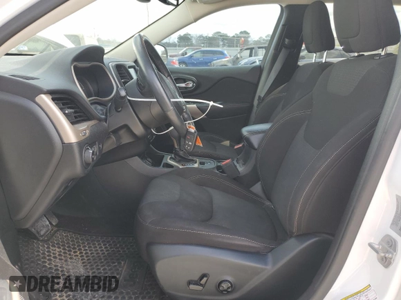 2017 Jeep Cherokee Latitude with VIN 1C4PJLCS6HD214568, listed as a Copart auction lot 47481225 with 106,499 mi miles and Salvage Title. Bid and sale history available at carsss.com. Image 7.
