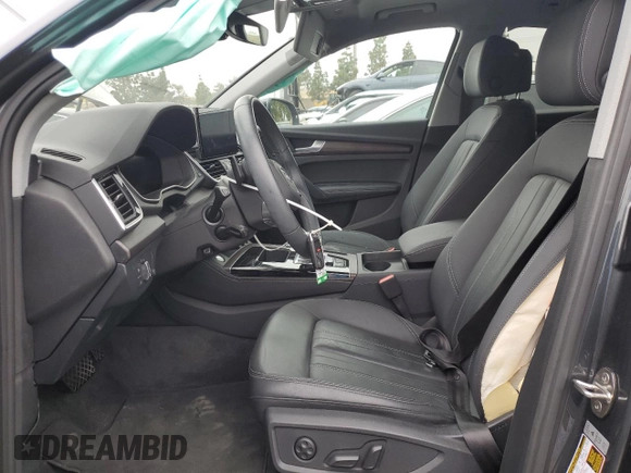 2023 Audi Q5 S line Premium Plus с VIN WA1EAAFYXP2146467, выставлен на аукционе Copart как лот 54242045 с пробегом Не указан миль и Списание • Salvage title. История ставок и продаж доступна на DreamBid. Изображение 7.