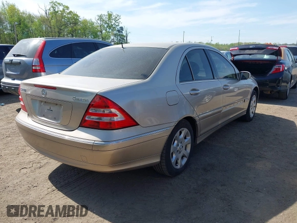 2005 Mercedes-Benz C 240 with VIN WDBRF81J85F667753, listed as a IAAI auction lot 42094112 with 120,318 mi miles and . Bid and sale history available at DreamBid. Image 4.