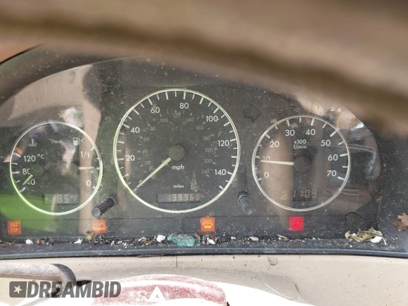 2005 Mercedes-Benz M 350 with VIN 4JGAB57E75A557255, listed as a IAAI auction lot 42443892 with 199,968 mi miles and . Bid and sale history available at DreamBid. Image 7.