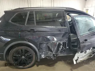 2022 Volkswagen Tiguan SE R-Line Black with VIN 3VV8B7AX6NM168877, listed as a Copart auction lot 47400525 with 21,601 mi miles and Salvage Title. Bid and sale history available at DreamBid. Image 11.