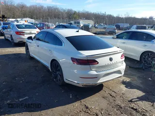 2019 Volkswagen Arteon SEL R-Line с VIN WVWSR7AN7KE025159, выставлен на аукционе IAAI как лот 41191814 с пробегом 82 622 миль миль и . История ставок и продаж доступна на DreamBid. Изображение 3.