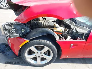 2008 Pontiac Solstice z VIN 1G2MB35B58Y102189, wystawiony jako IAAI lot #42146408 z przebiegiem Nie podano mil oraz . Historia ofert i sprzedaży dostępna na DreamBid. Obrazek 6.