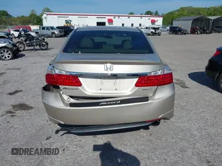 2014 Honda Accord EX-L with VIN 1HGCR2F82EA062207, listed as a IAAI auction lot 39063521 with 116,835 mi miles and . Bid and sale history available at carsss.com. Image 17.