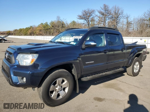 2013 Toyota Tacoma with VIN 3TMMU4FN8DM061213, listed as a Copart auction lot 48543985 with 194,797 mi miles and Salvage Title. Bid and sale history available at carsss.com. Image 1.