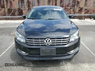 2014 Volkswagen Passat SEL Premium z VIN 1VWCN7A36EC077099, wystawiony jako Copart lot #58440905 z przebiegiem 144 462 mil mil oraz Szkoda całkowita • Salvage title. Historia ofert i sprzedaży dostępna na DreamBid. Obrazek 5.