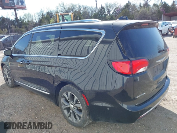 2017 Chrysler Pacifica Limited z VIN 2C4RC1GG7HR545265, wystawiony jako IAAI lot #41881441 z przebiegiem 165 786 mil mil oraz . Historia ofert i sprzedaży dostępna na DreamBid. Obrazek 14.