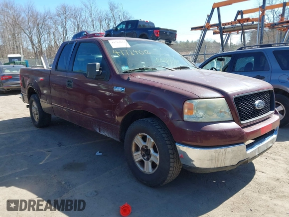2004 Ford F-150 STX with VIN 1FTRX12W94NA63973, listed as a IAAI auction lot 41784012 with 248,675 mi miles. Bid and sale history available at carsss.com. Image 1.