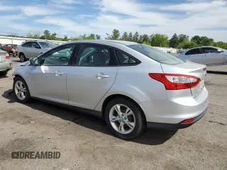 2013 Ford Focus SE z VIN 1FADP3F24DL193495, wystawiony jako Copart lot #57796005 z przebiegiem 178 621 mil mil oraz Tytuł czysty. Historia ofert i sprzedaży dostępna na DreamBid. Obrazek 2.