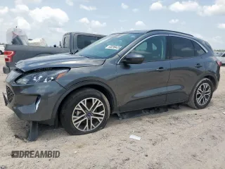 2020 Ford Escape SEL with VIN 1FMCU0H67LUA31684, listed as a Copart auction lot 63250425 with 70,108 mi miles and Salvage title. Bid and sale history available at DreamBid. Image 1.