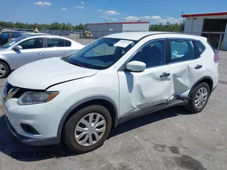 2016 Nissan Rogue S with VIN KNMAT2MT5GP614099, listed as a IAAI auction lot 42044016 with 15,563 mi miles. Bid and sale history available at carsss.com. Image 6.
