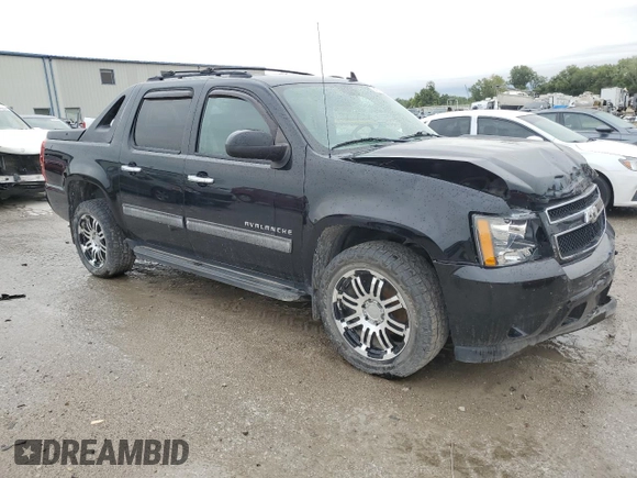 2011 Chevrolet Avalanche LS with VIN 3GNMCEE01BG269905, listed as a Copart auction lot 72183764 with 102,632 mi miles and Salvage Title. Bid and sale history available at carsss.com. Image 4.