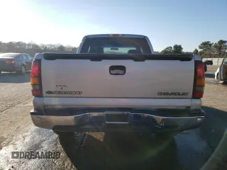 2000 Chevrolet Silverado 1500 LS with VIN 2GCEC19V3Y1143350, listed as a Copart auction lot 85902734 with 513,157 mi miles and Salvage Title. Bid and sale history available at carsss.com. Image 6.