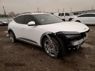 2023 Genesis GV60 Performance z VIN KMUKEDTB6PU005508, wystawiony jako Copart lot #49612945 z przebiegiem 24 354 mil mil oraz Szkody całkowita. Historia ofert i sprzedaży dostępna na DreamBid. Obrazek 4.