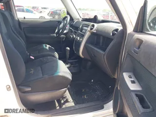 2006 Scion xB with VIN JTLKT324464115742, listed as a IAAI auction lot 42017397 with 203,140 mi miles. Bid and sale history available at carsss.com. Image 5.