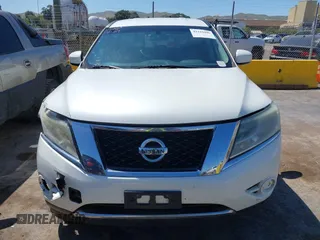 2015 Nissan Pathfinder Platinum с VIN 5N1AR2MN4FC642123, выставлен на аукционе IAAI как лот 42129486 с пробегом 157 585 миль миль и . История ставок и продаж доступна на DreamBid. Изображение 12.