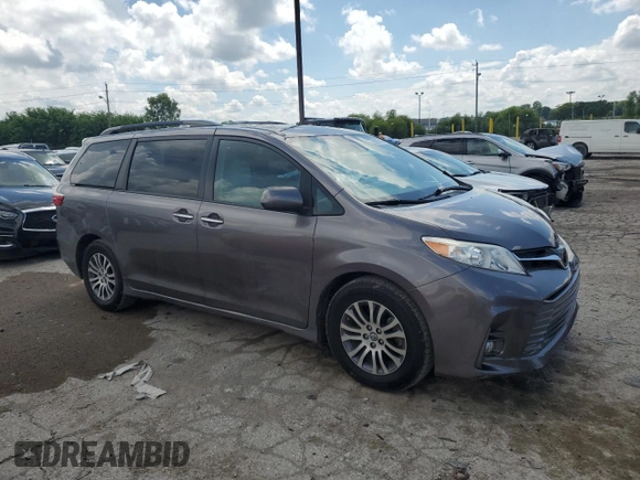 2018 Toyota Sienna XLE Auto Access Seat with VIN 5TDYZ3DC9JS913742, listed as a Copart auction lot 63987465 with 94,675 mi miles and Clean title. Bid and sale history available at DreamBid. Image 4.