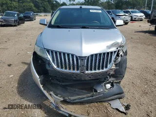 2011 Lincoln MKX with VIN 2LMDJ6JK0BBJ05933, listed as a Copart auction lot 88883465 with 236,069 mi miles and Salvage Title. Bid and sale history available at carsss.com. Image 5.