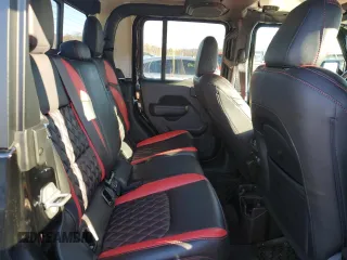 2022 Jeep Gladiator Willys with VIN 1C6HJTAG3NL117386, listed as a Copart auction lot 84271684 with 9,114 mi miles and Salvage title. Bid and sale history available at DreamBid. Image 10.