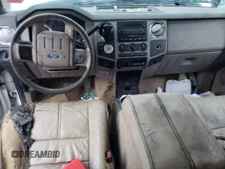2008 Ford F-450 XL with VIN 1FTXW42R98EB14710, listed as a Copart auction lot 81383144 with 259,012 mi miles and Salvage Title. Bid and sale history available at carsss.com. Image 8.