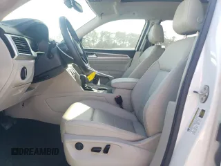 2023 Volkswagen Atlas SE with VIN 1V2JP2CA0PC548717, listed as a Copart auction lot 84495134 with 29,663 mi miles and Salvage title. Bid and sale history available at DreamBid. Image 7.