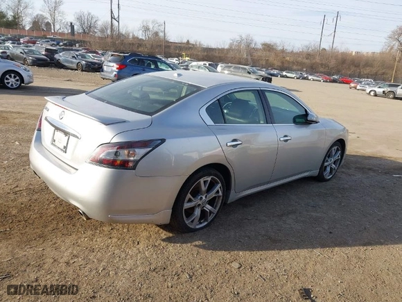 2012 Nissan Maxima 3.5 S with VIN 1N4AA5AP6CC862447, listed as a IAAI auction lot 41705199 with 87,635 mi miles. Bid and sale history available at carsss.com. Image 4.