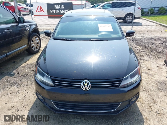2013 Volkswagen Jetta TDI w/Premium/Nav with VIN 3VWLL7AJ1DM396749, listed as a IAAI auction lot 42403933 with 88,777 mi miles and . Bid and sale history available at DreamBid. Image 6.