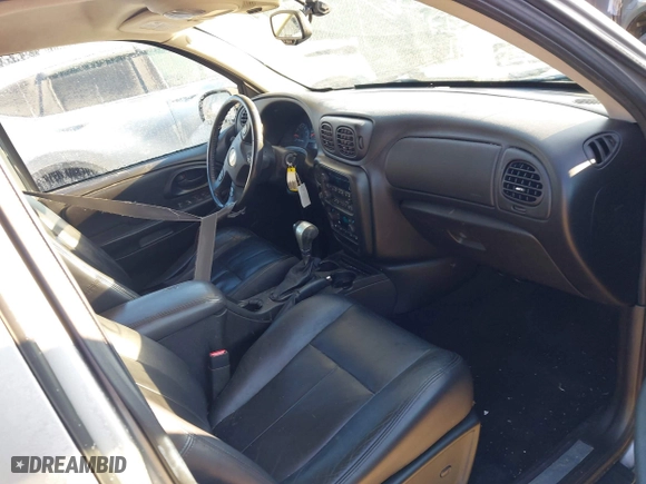 2008 Chevrolet TrailBlazer LT w/1LT with VIN 1GNDS13S782243312, listed as a IAAI auction lot 41426361 with 205,423 mi miles. Bid and sale history available at carsss.com. Image 5.