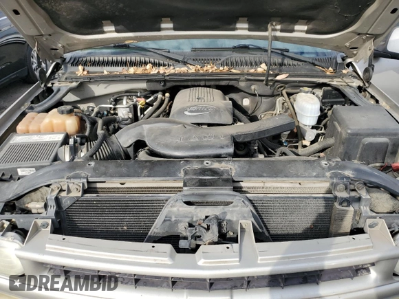 2005 Chevrolet Suburban LT with VIN 3GNEC16Z35G189357, listed as a Copart auction lot 69375814 with 0 mi miles and Salvage Title. Bid and sale history available at carsss.com. Image 12.