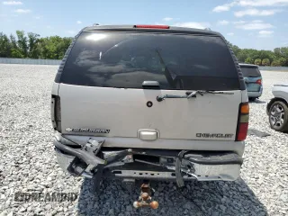 2005 Chevrolet Suburban LT z VIN 3GNEC16Z15G280353, wystawiony jako Copart lot #53974785 z przebiegiem 389 849 mil mil oraz Nie do naprawy. Historia ofert i sprzedaży dostępna na DreamBid. Obrazek 6.