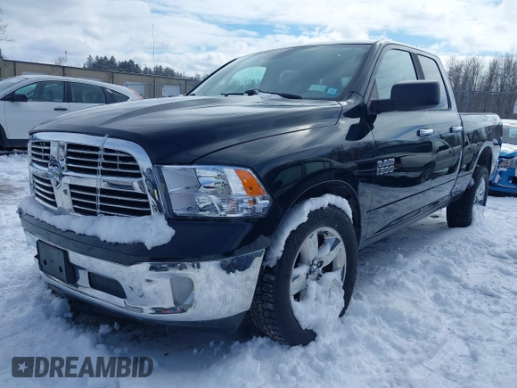 2015 Ram 1500 Outdoorsman z VIN 1C6RR7GGXFS606208, wystawiony jako IAAI lot #41660434 z przebiegiem 135 087 mil mil oraz . Historia ofert i sprzedaży dostępna na DreamBid. Obrazek 17.