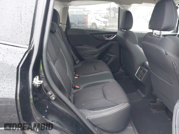 2019 Subaru Forester Premium with VIN JF2SKAEC6KH551325, listed as a IAAI auction lot 41623331 with 88,727 mi miles. Bid and sale history available at carsss.com. Image 8.
