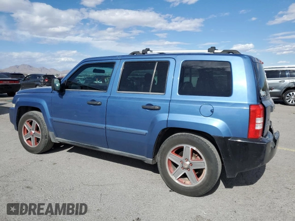 2007 Jeep Patriot Limited z VIN 1J8FF48W37D286057, wystawiony jako Copart lot #54796445 z przebiegiem 182 696 mil mil oraz Szkoda całkowita • Salvage title. Historia ofert i sprzedaży dostępna na DreamBid. Obrazek 2.