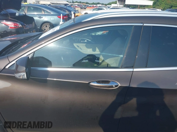2017 Infiniti QX30 Premium z VIN SJKCH5CP4HA023330, wystawiony jako IAAI lot #42407253 z przebiegiem 132 317 mil mil oraz . Historia ofert i sprzedaży dostępna na DreamBid. Obrazek 13.