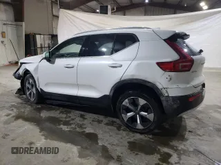 2023 Volvo XC40 Plus Bright Theme with VIN YV4L12UN0P2932870, listed as a Copart auction lot 82543304 with 21,024 mi miles and Salvage Title. Bid and sale history available at DreamBid. Image 2.