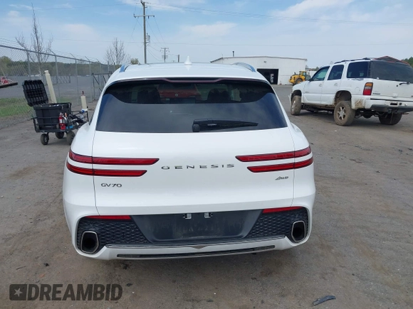 2024 Genesis GV70 2.5T with VIN 5NMMADTB8RH014051, listed as a IAAI auction lot 42016285 with 9,671 mi miles and . Bid and sale history available at DreamBid. Image 16.
