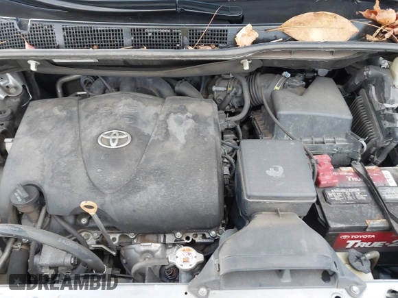2017 Toyota Sienna LE with VIN 5TDJZ3DC6HS184126, listed as a IAAI auction lot 41166135 with 101,305 mi miles. Bid and sale history available at carsss.com. Image 10.